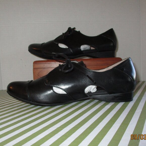 Spring Step Cinzano Cap-Toe Oxford Shoes - Picture 3 of 13